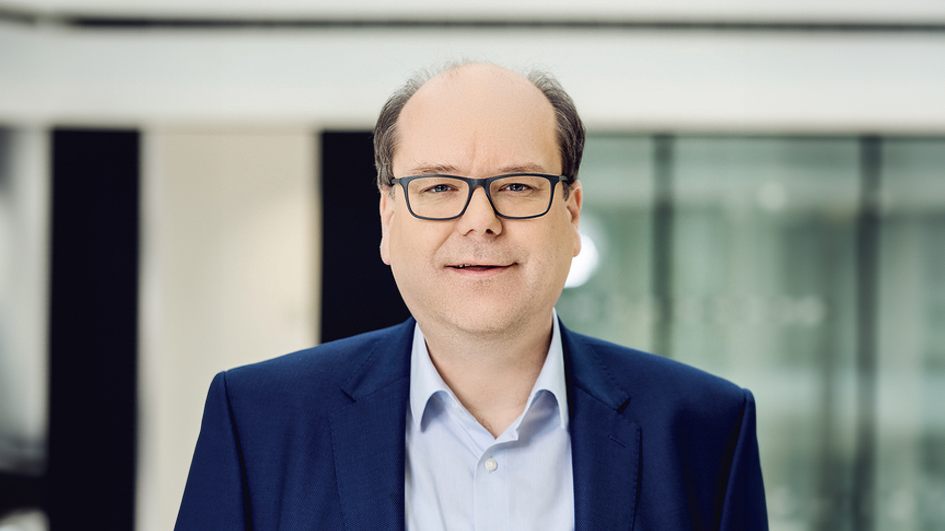Interview mit Umwelt und Energieminister Christian Meyer DVZ