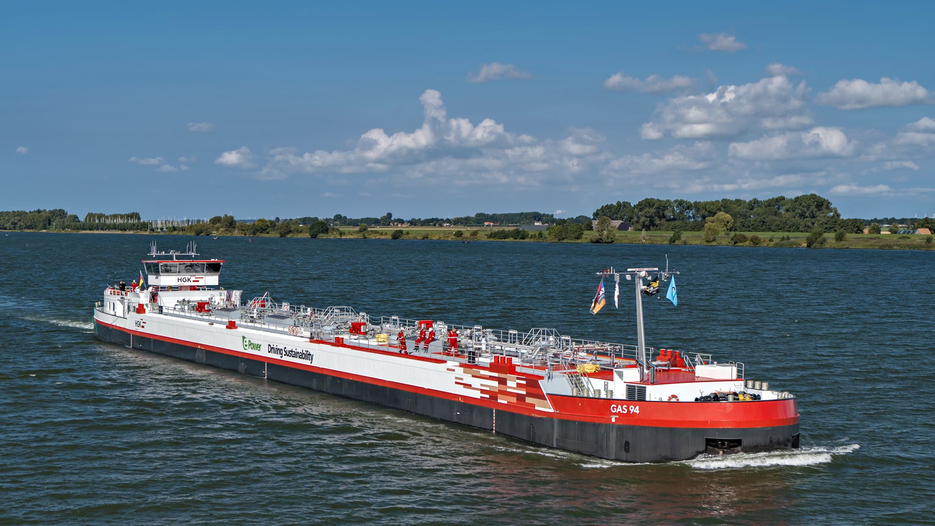 HGK-Flottenchef: Neue Schiffskonzepte als Antwort auf Niedrigwasser - DVZ