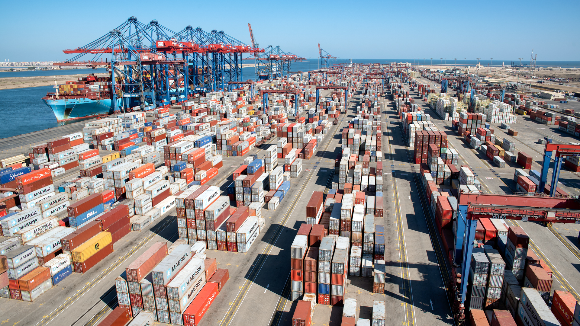 Suez Canal Container Terminal wird erweitert - DVZ