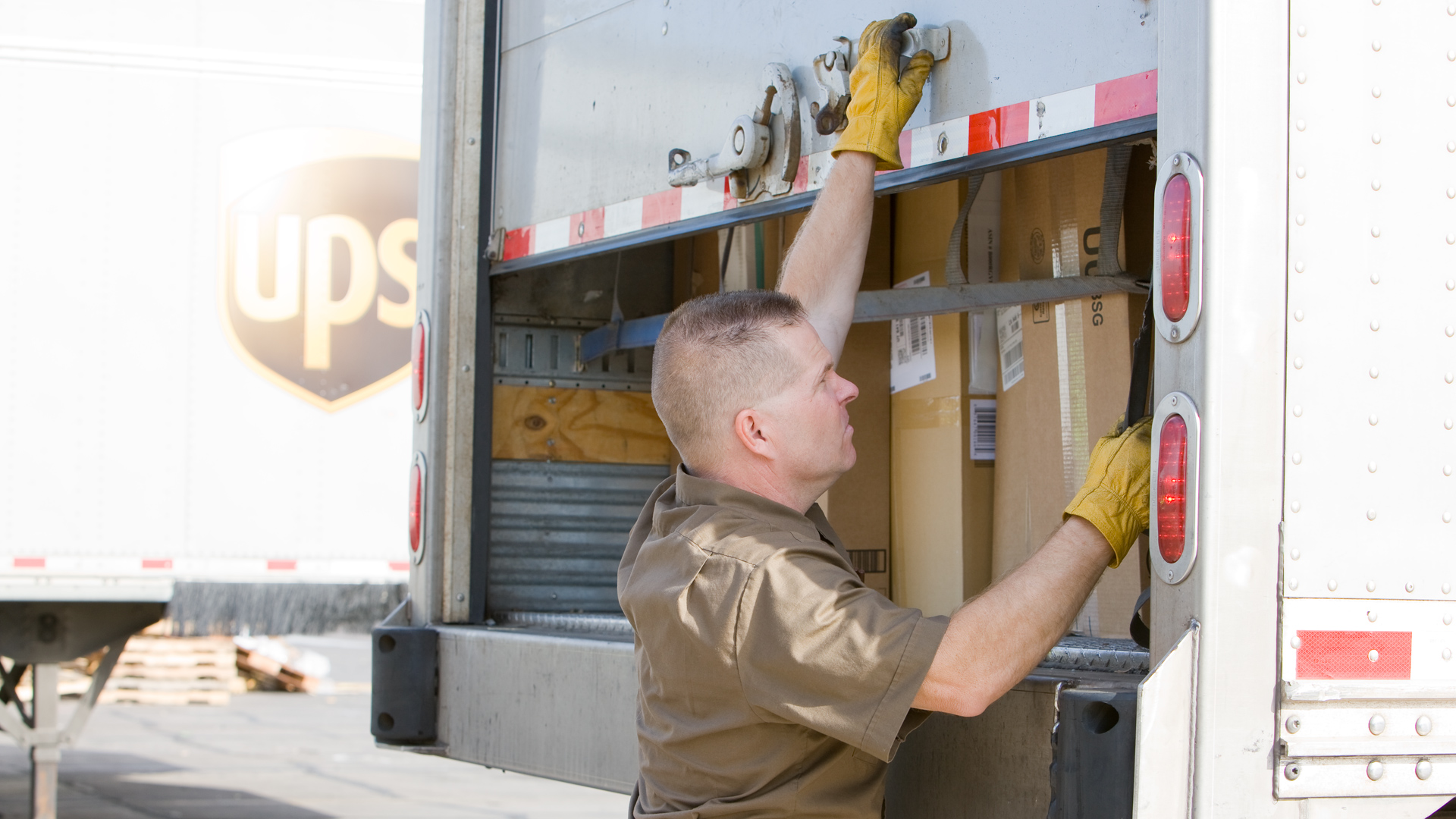Verdienst Bei Ups Als Fahrer www.dvz.de