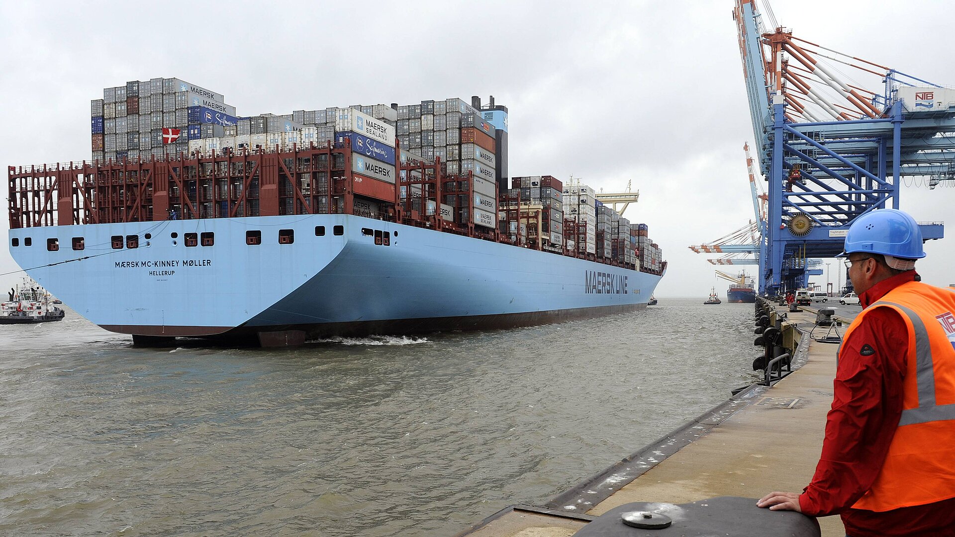 Größtes Containerschiff Der Welt Wieviel Container www.dvz.de
