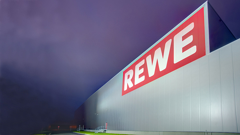 Hummer Rewe Hammer entwickelt sich zum Komplettanbieter - DVZ
