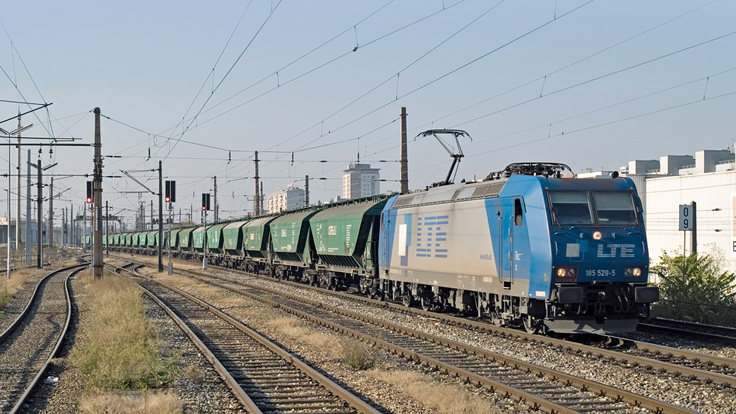 13d03307a_Karte.eps 12D07910B_Güterzug_Retrack_LTE_11111209_Foto_Roland_Beier.psd