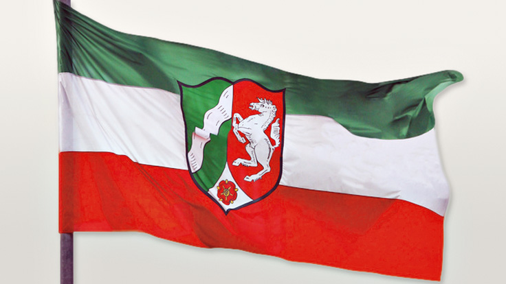 13d07416b_Fotolia_28747885_S.psd 13d07416a_Logimmo_Karte_NRW.eps