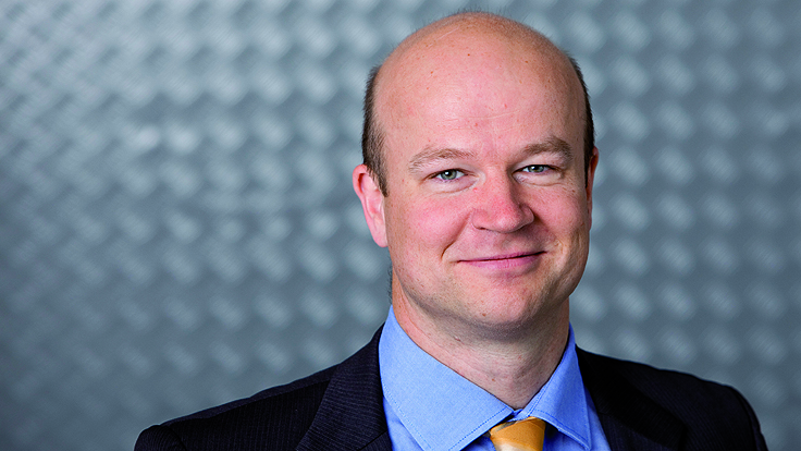Iliffe wird vorübergehend CEO von Hansa Heavy Lift DVZ