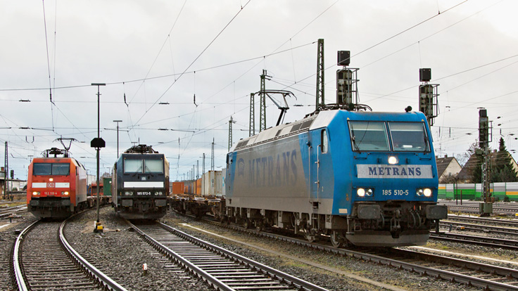 13d10001a_Bahn_Waggon_Energie.eps