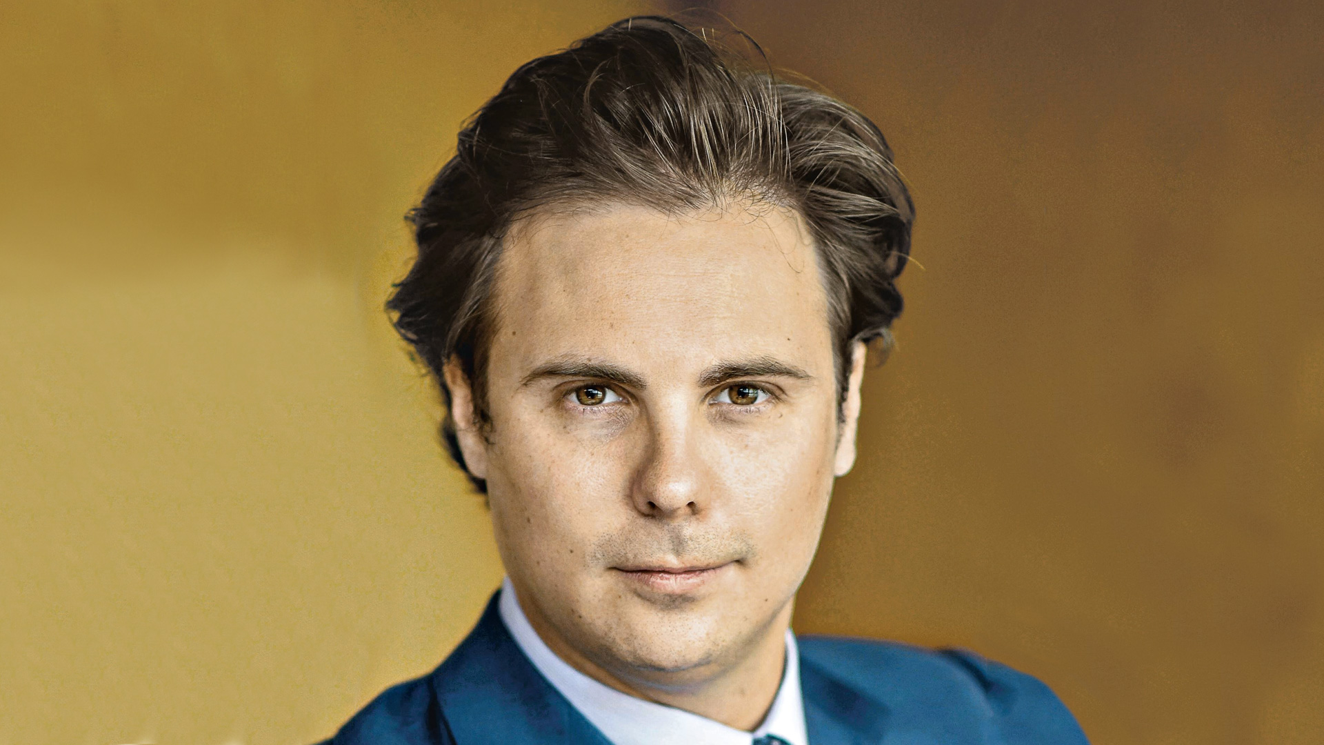 Bolloré vollzieht den Generationswechsel DVZ