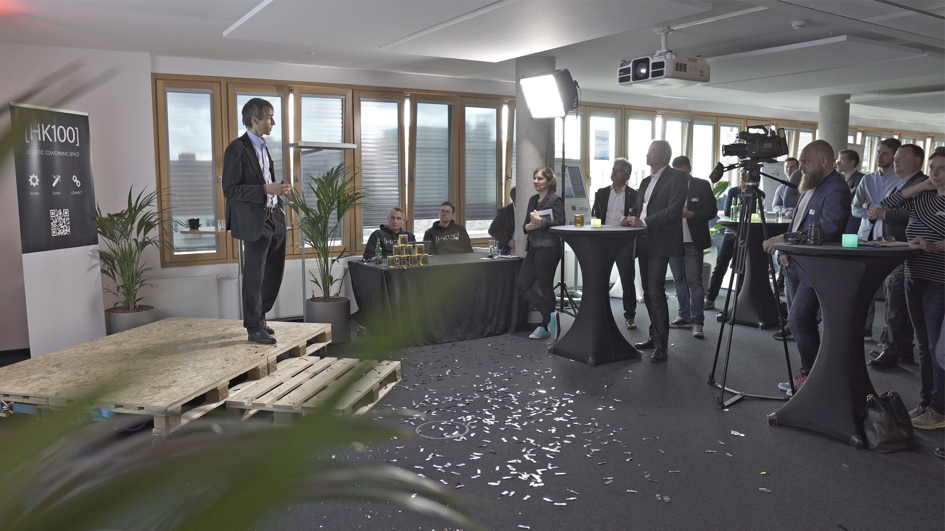 Kravag eröffnet Coworking Space - DVZ
