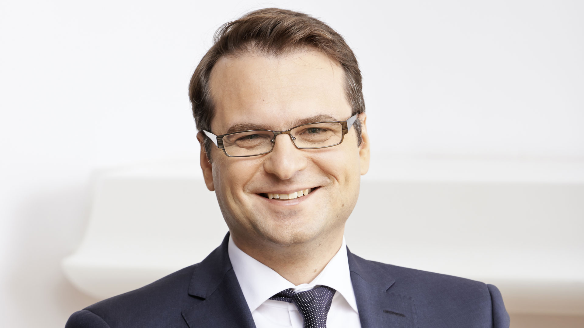 Andreas Feicht wird Wirtschaftsstaatssekretär DVZ