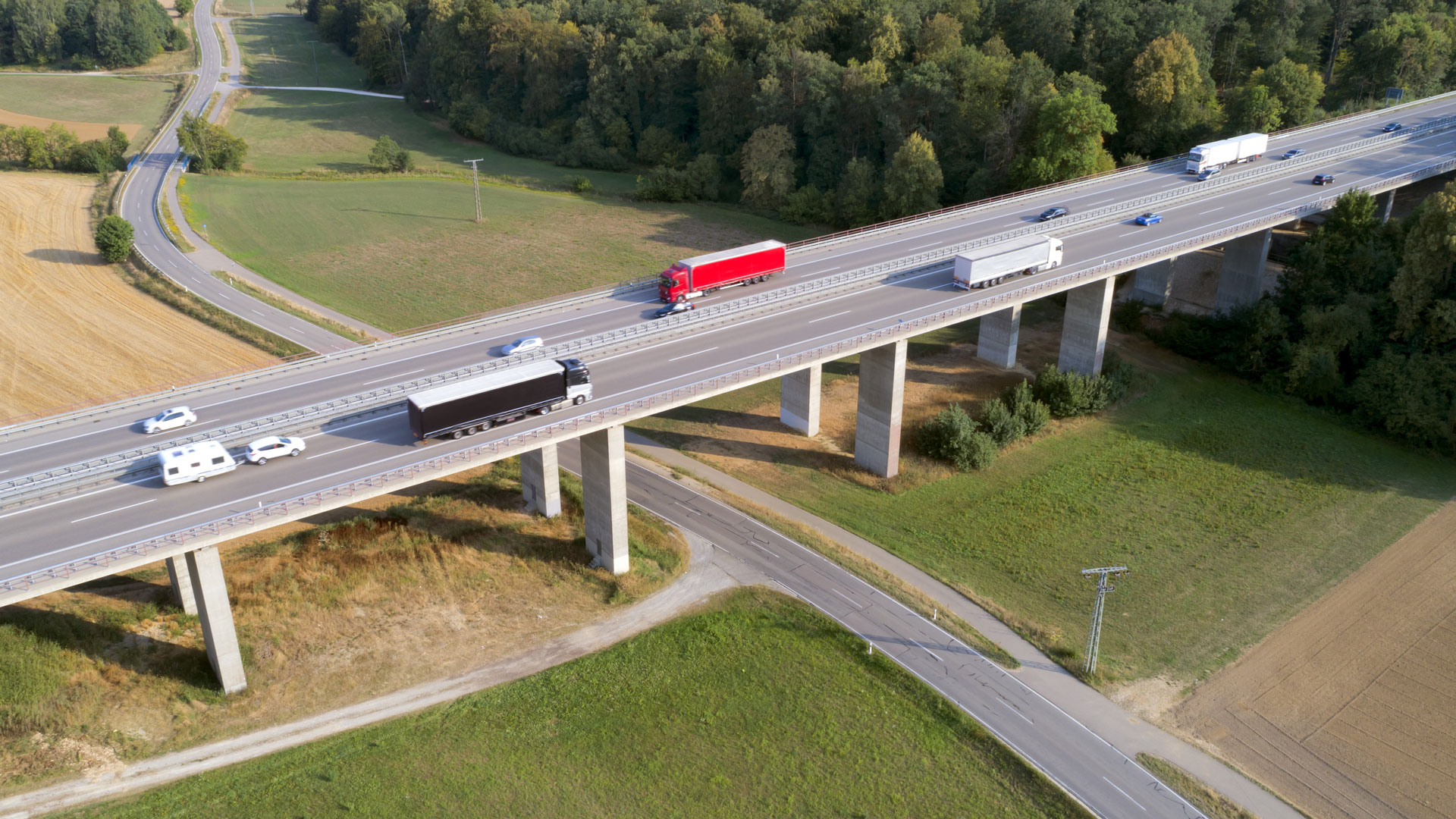 Transportunternehmer schrauben Erwartungen zurück - DVZ