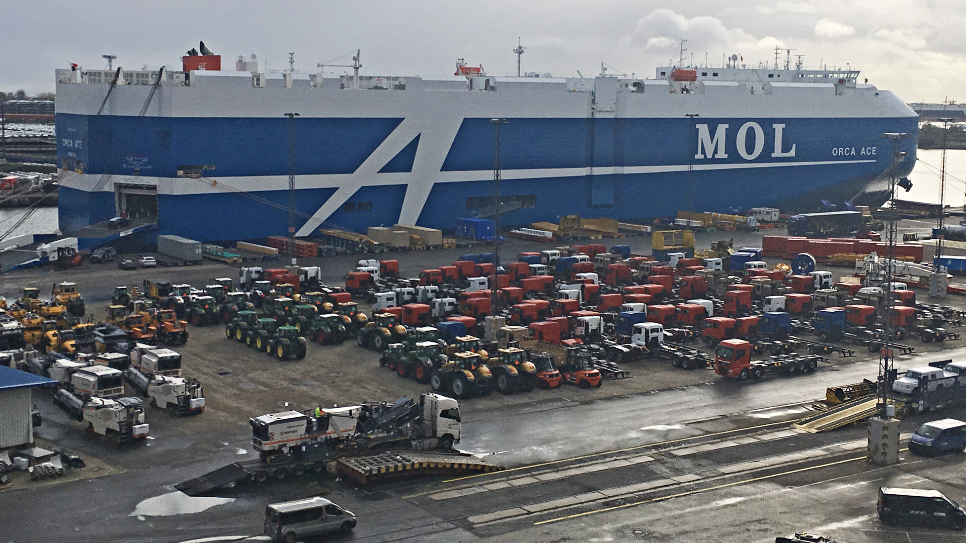 Neue AutoCarrier MOL geht ins Rennen um Schwergut DVZ