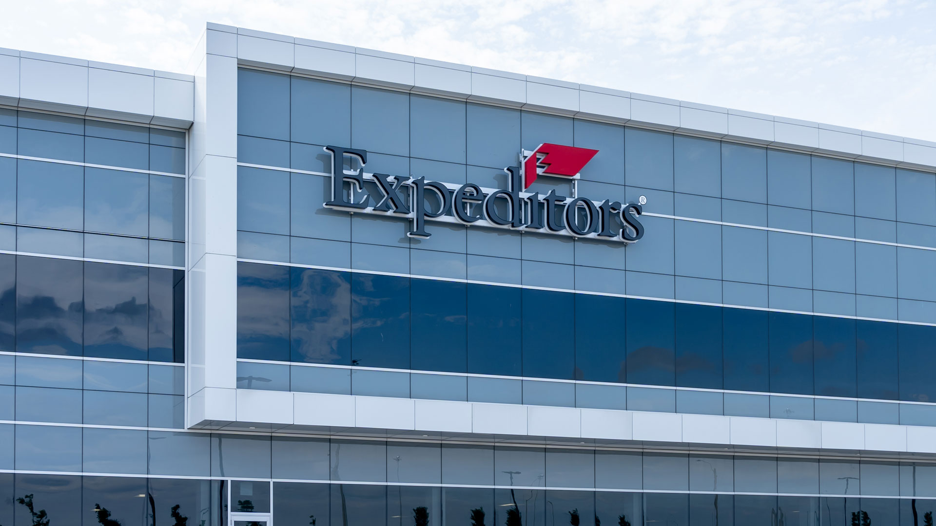 Expeditors startet durch DVZ